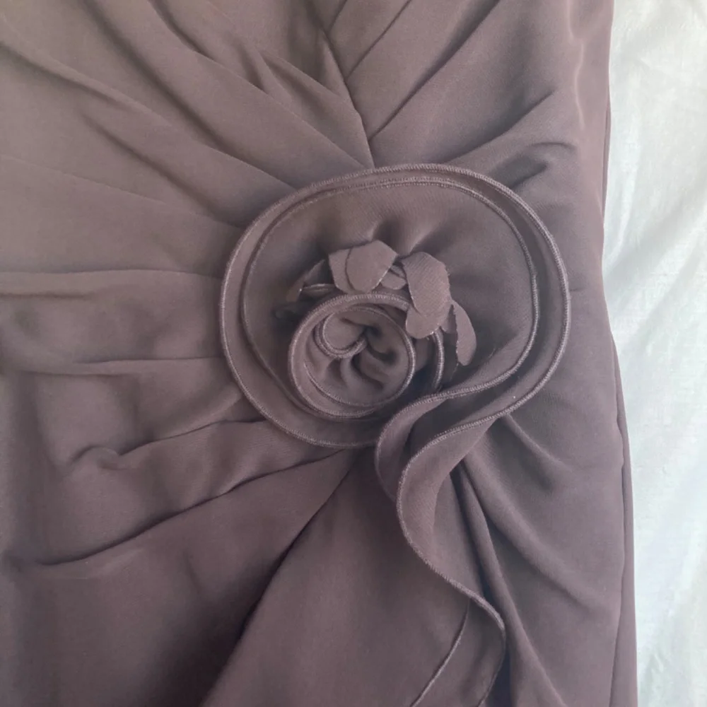 B2 strapless bridesmaid dress - Picture 2 of 6